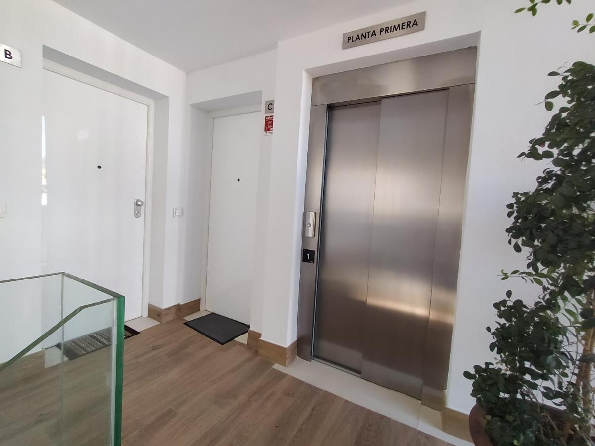 Apartamento Terrazas Del Mar, Piscina Privada トレモリノス エクステリア 写真